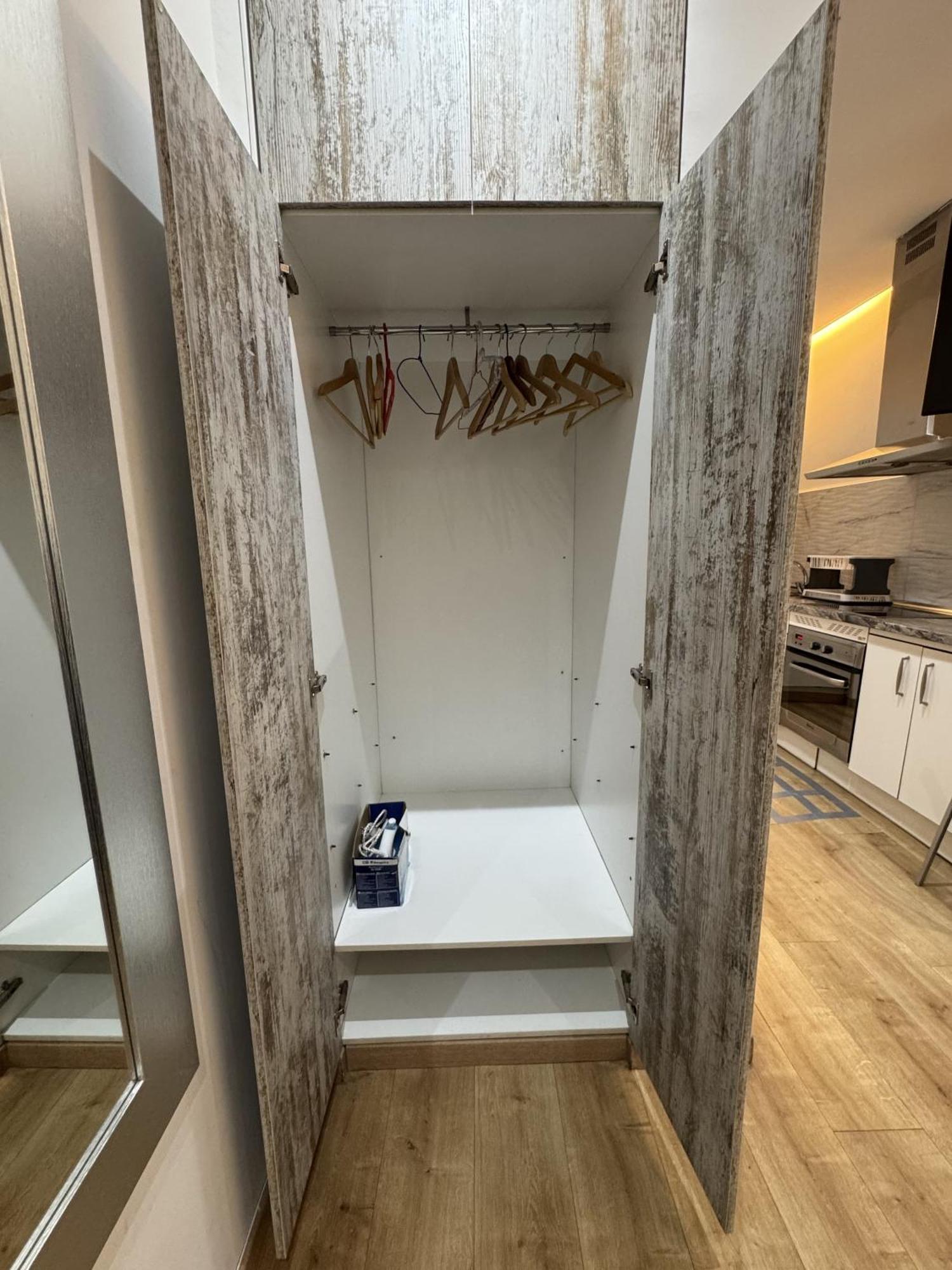 Apartamento Con Patio En Madrid Centro מראה חיצוני תמונה