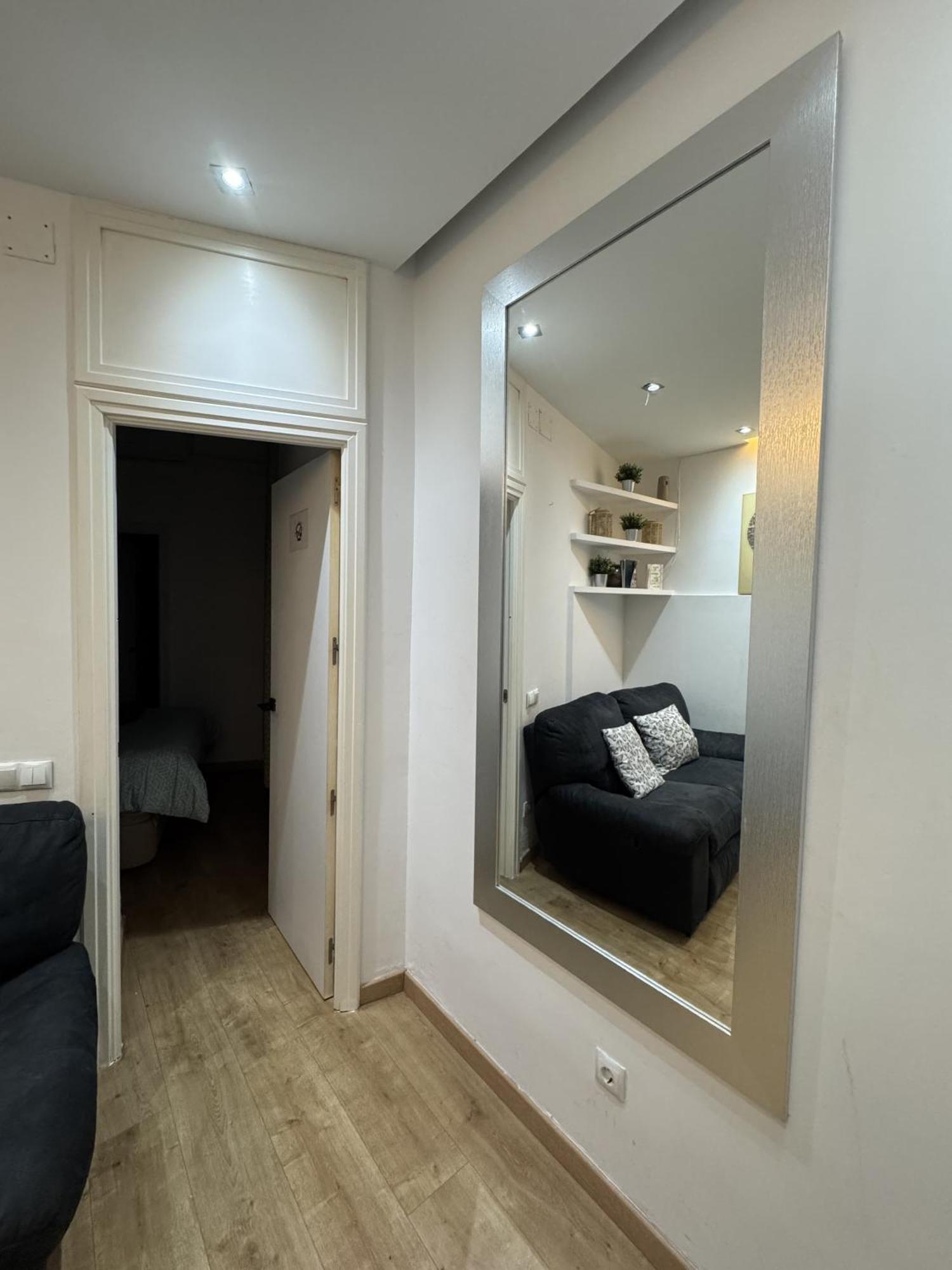 Apartamento Con Patio En Madrid Centro מראה חיצוני תמונה