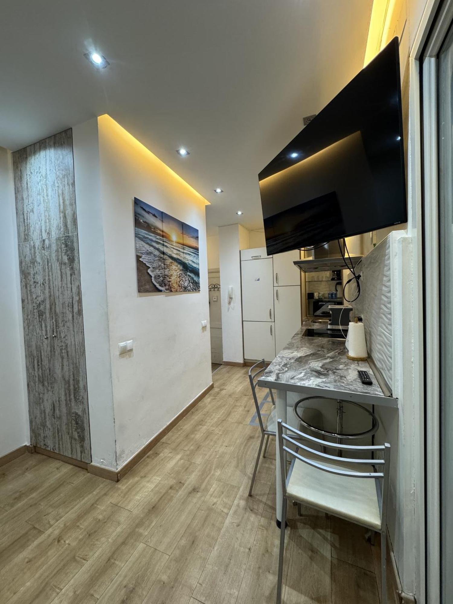 Apartamento Con Patio En Madrid Centro מראה חיצוני תמונה